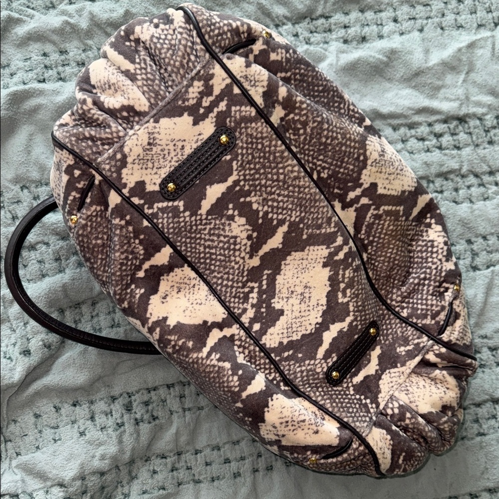 Juicy Couture Snake-Print Tote Bag - Picture 4 of 10